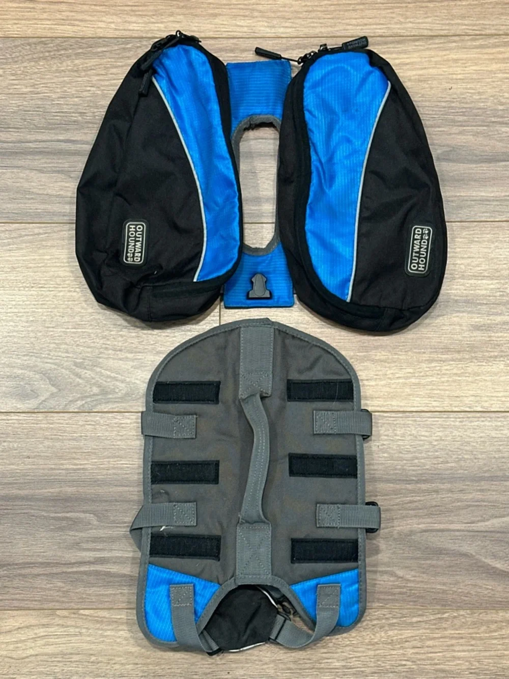 Outward Hound Harness w/ Removable Daypack S/M